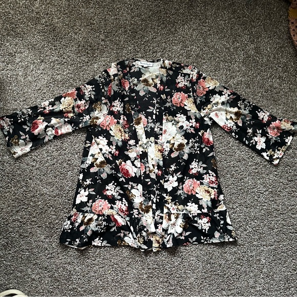 Vintage North Style Black Floral Sheer Ruffle Kimono Cardigan Size M - Picture 2 of 4
